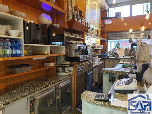 negozio in affitto a Milano