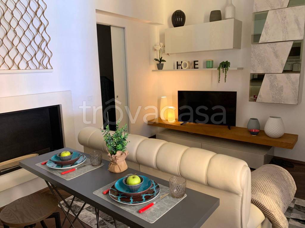 appartamento in affitto a Milano in zona Porta Genova