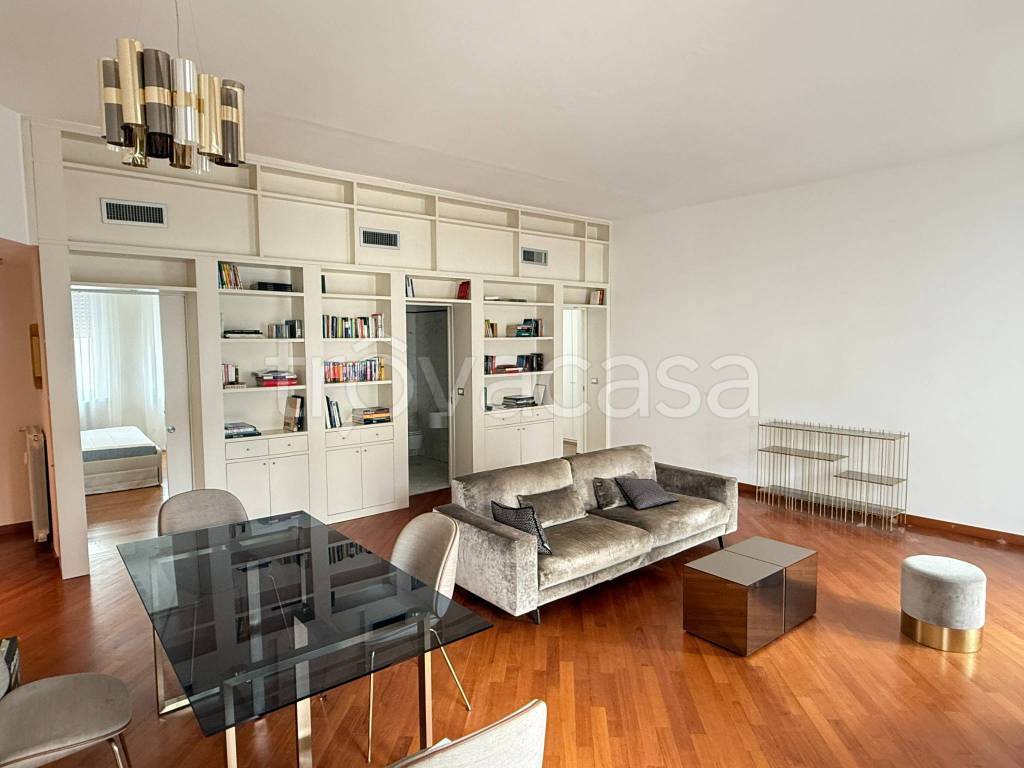 appartamento in affitto a Milano in zona Porta Nuova