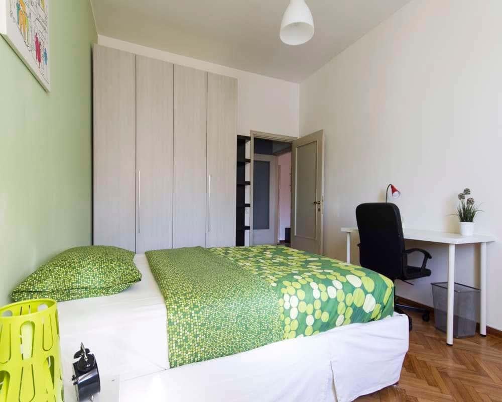 negozio in affitto a Milano in zona Cagnola