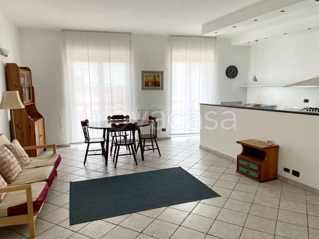 appartamento in affitto a Milano in zona Vigentino