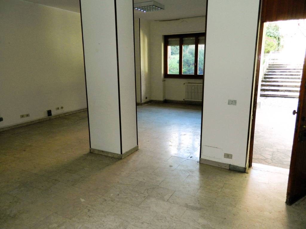 ufficio in affitto a Milano in zona Trenno