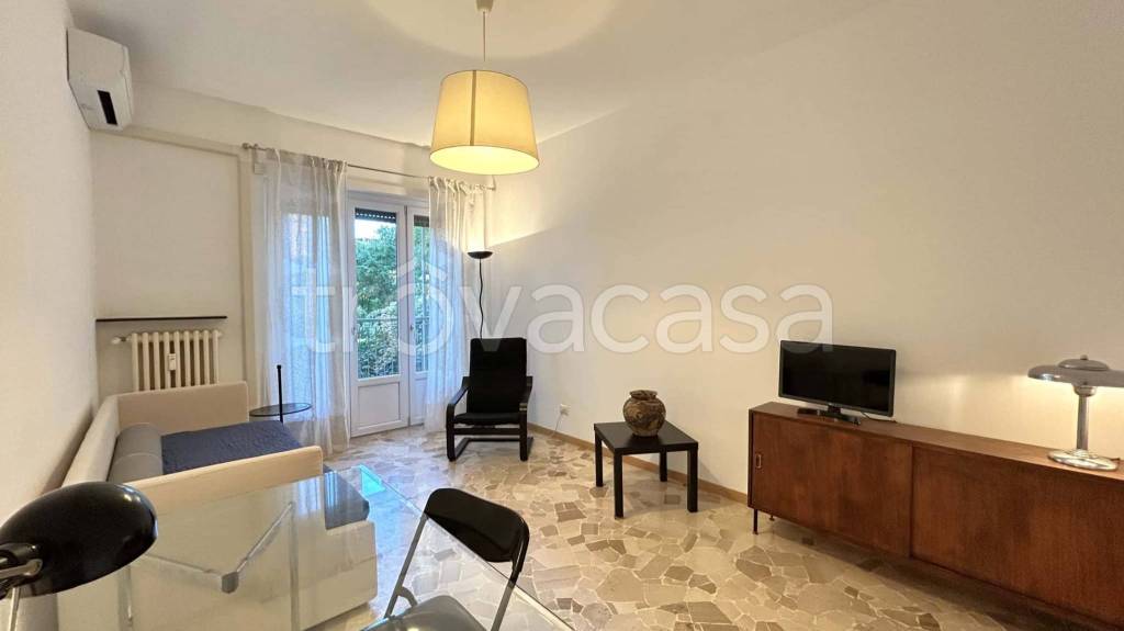 appartamento in affitto a Milano in zona Corvetto