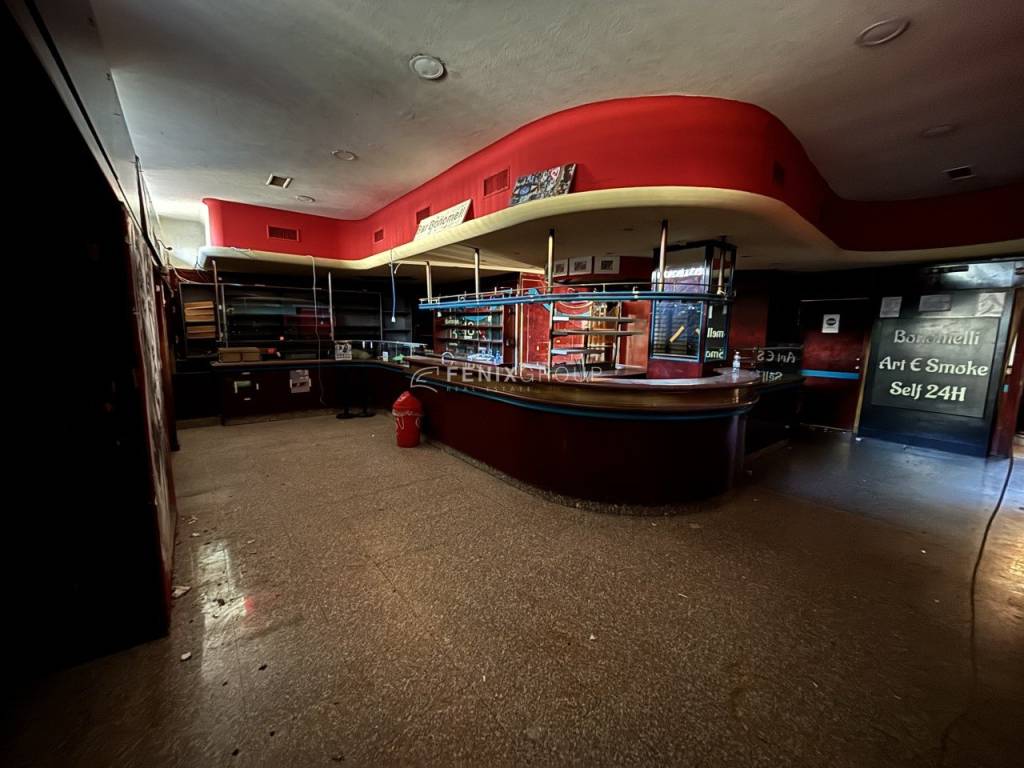 negozio in affitto a Milano in zona Corvetto