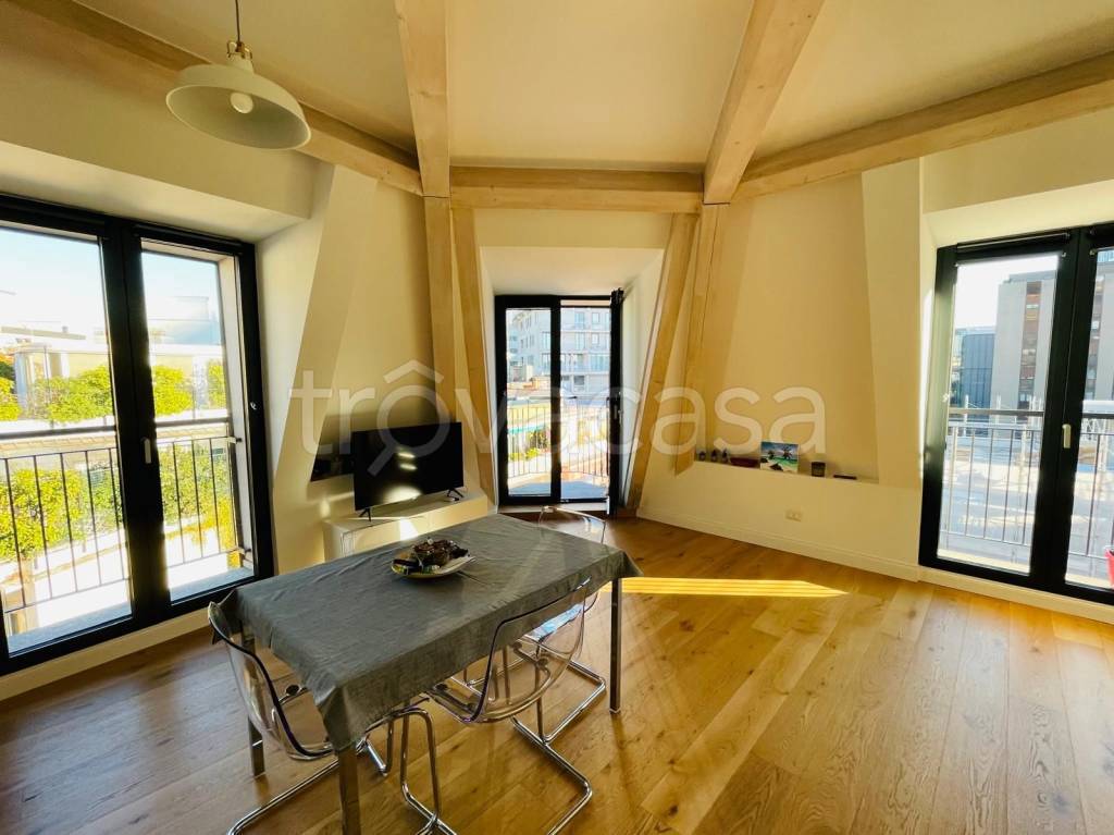 appartamento in affitto a Milano in zona Isola