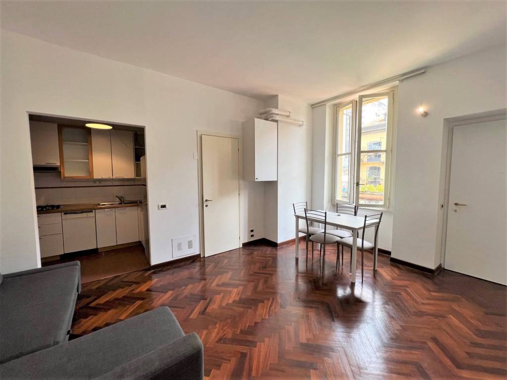 appartamento in affitto a Milano in zona Famagosta