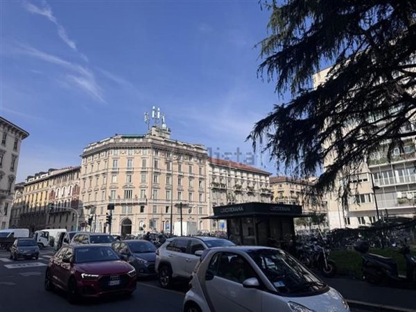 negozio in affitto a Milano
