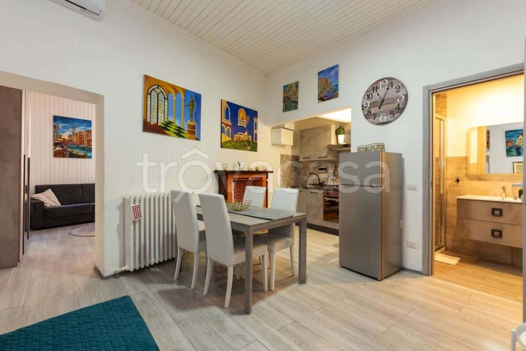 appartamento in affitto a Milano in zona Guastalla