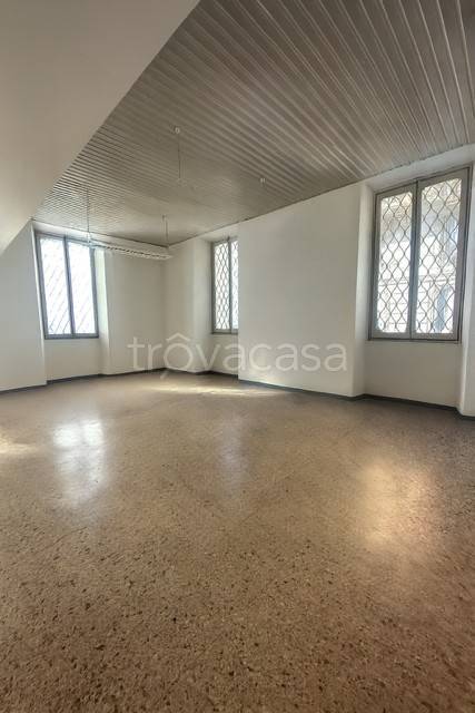 ufficio in affitto a Milano