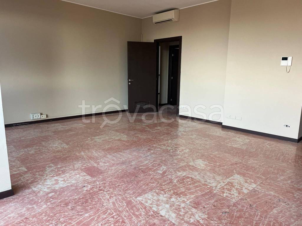 ufficio in affitto a Milano in zona Feltre