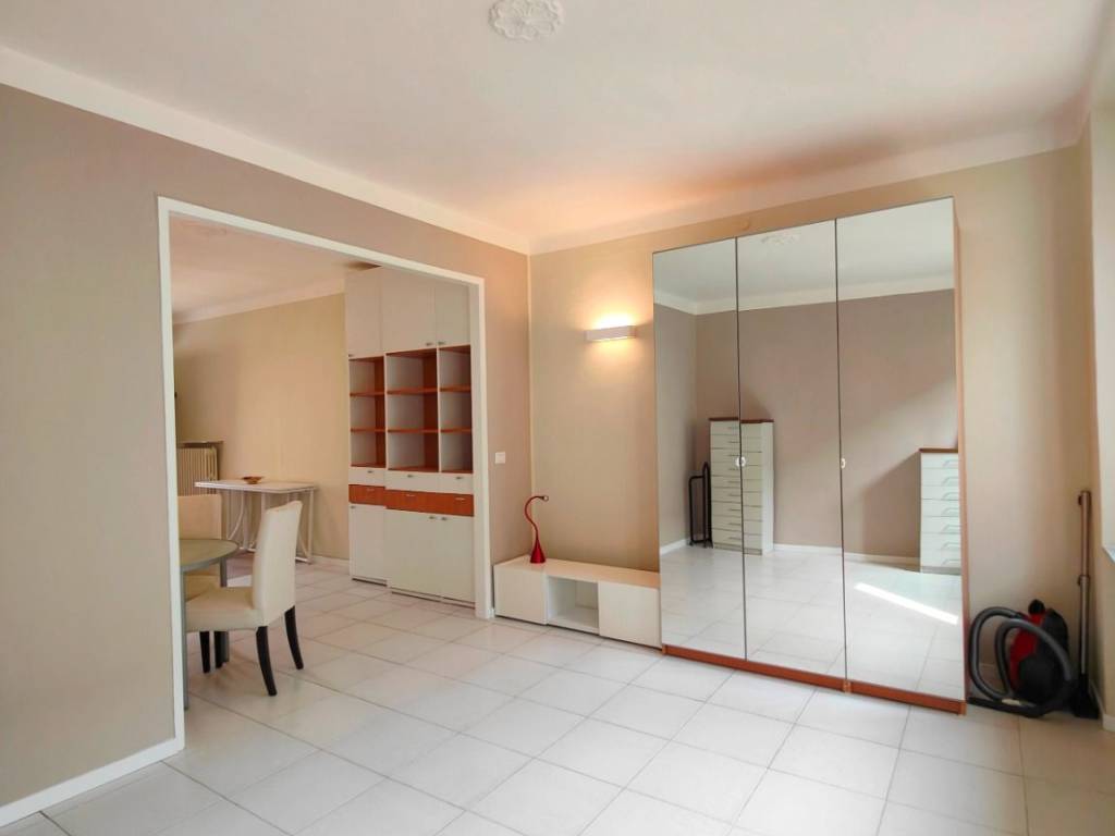 appartamento in affitto a Milano in zona Isola