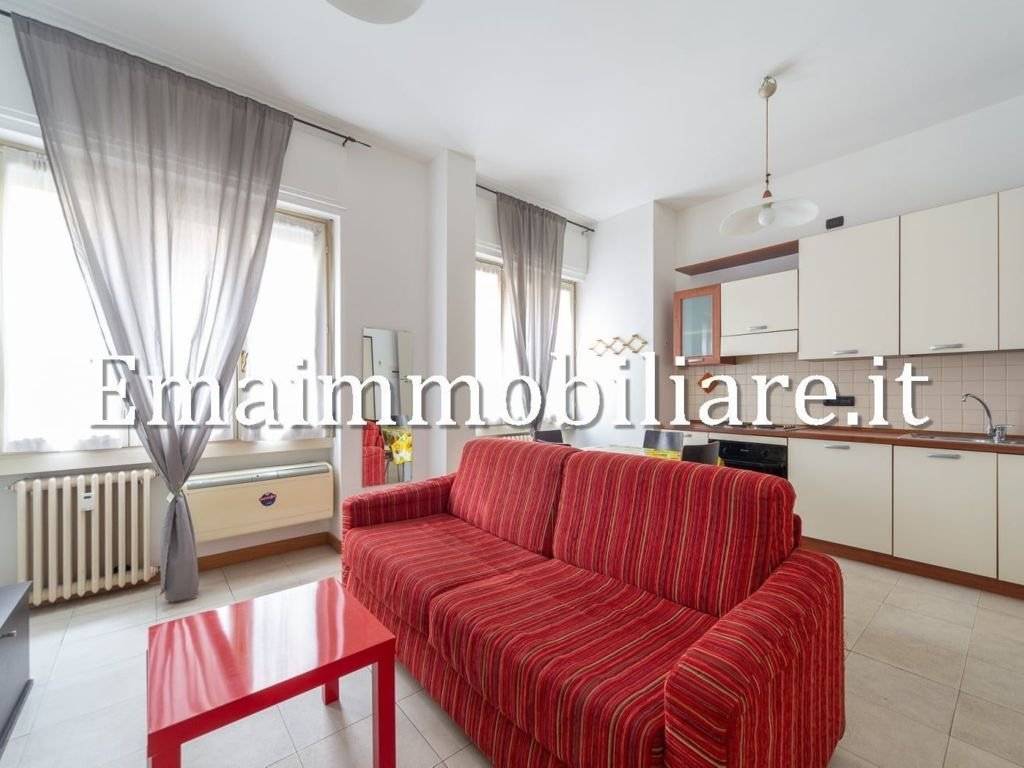 appartamento in affitto a Milano in zona Centro Direzionale