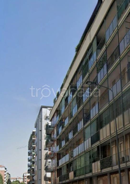 appartamento in affitto a Milano in zona Lorenteggio