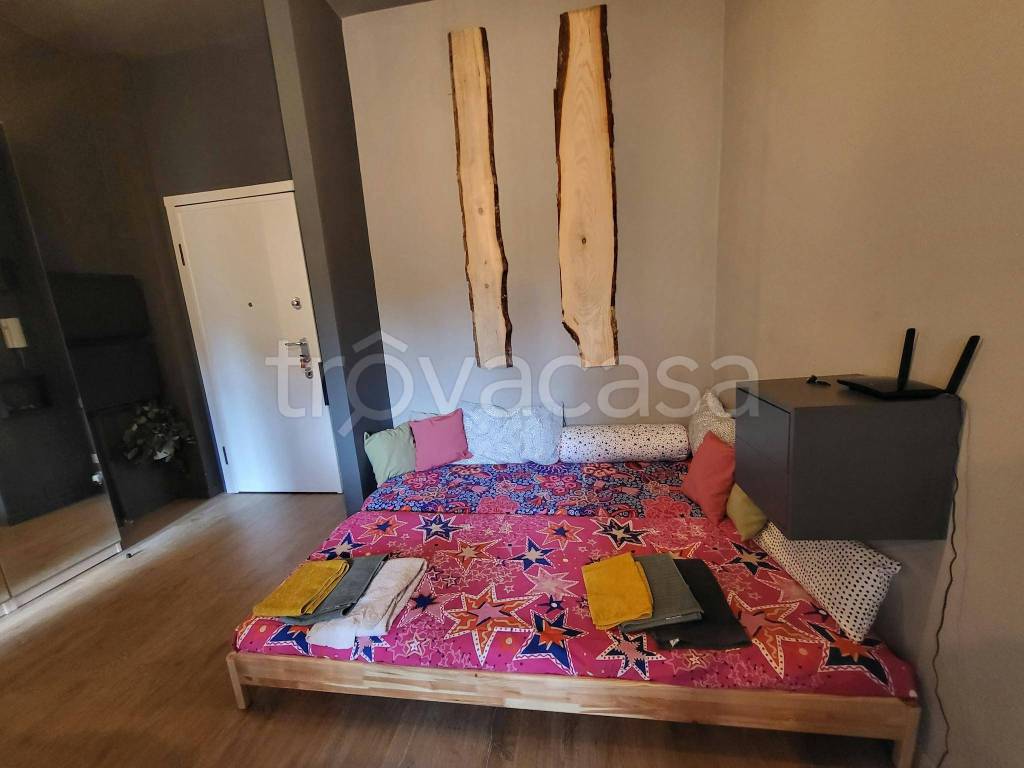 appartamento in affitto a Milano in zona Famagosta