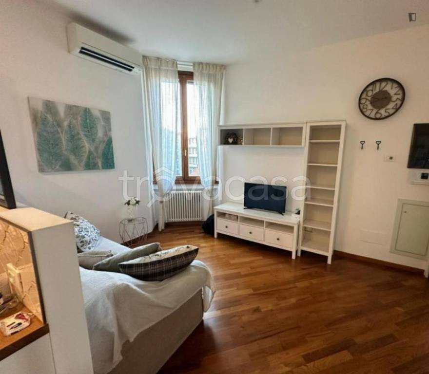 appartamento in affitto a Milano in zona Corvetto