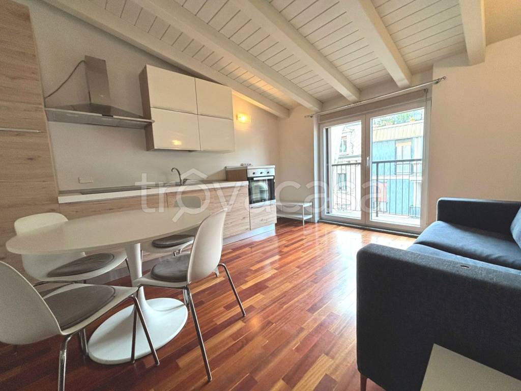 appartamento in affitto a Milano