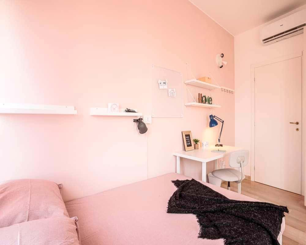 negozio in affitto a Milano in zona Morivione