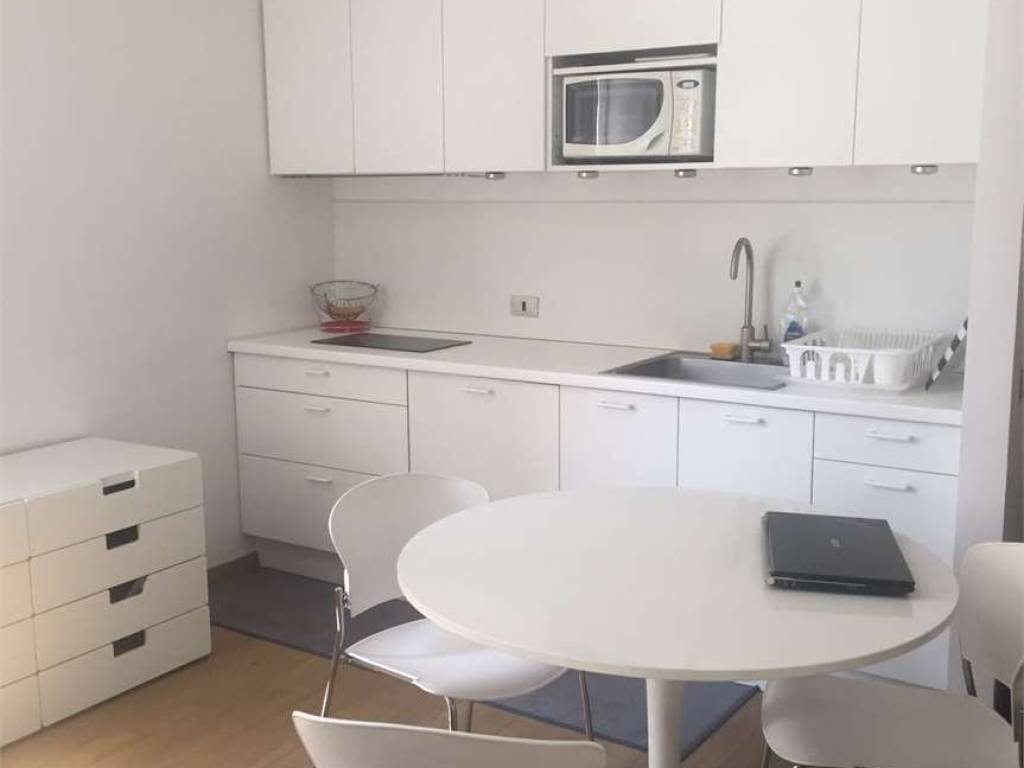 appartamento in affitto a Milano in zona XXII Marzo