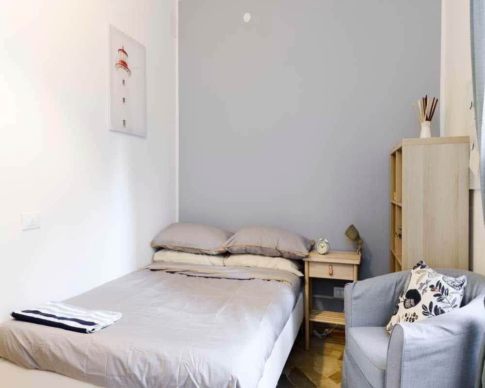 negozio in affitto a Milano in zona Lorenteggio