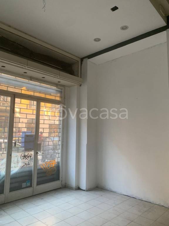 negozio in affitto a Milano in zona Porta Genova