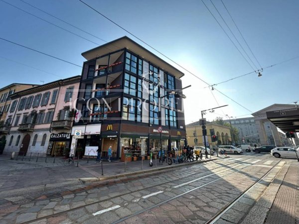 negozio in affitto a Milano in zona Porta Ticinese