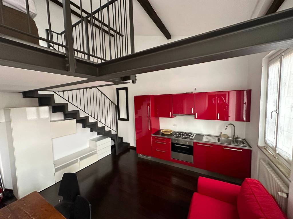 appartamento in affitto a Milano in zona Porta Genova