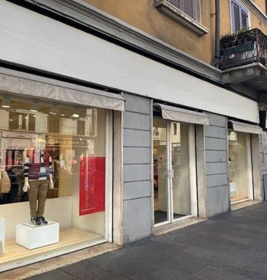 negozio in affitto a Milano in zona Bocconi