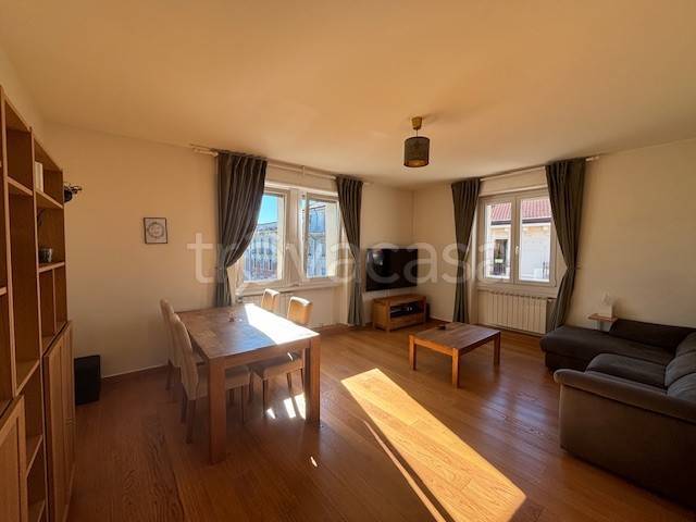 appartamento in affitto a Milano in zona XXII Marzo