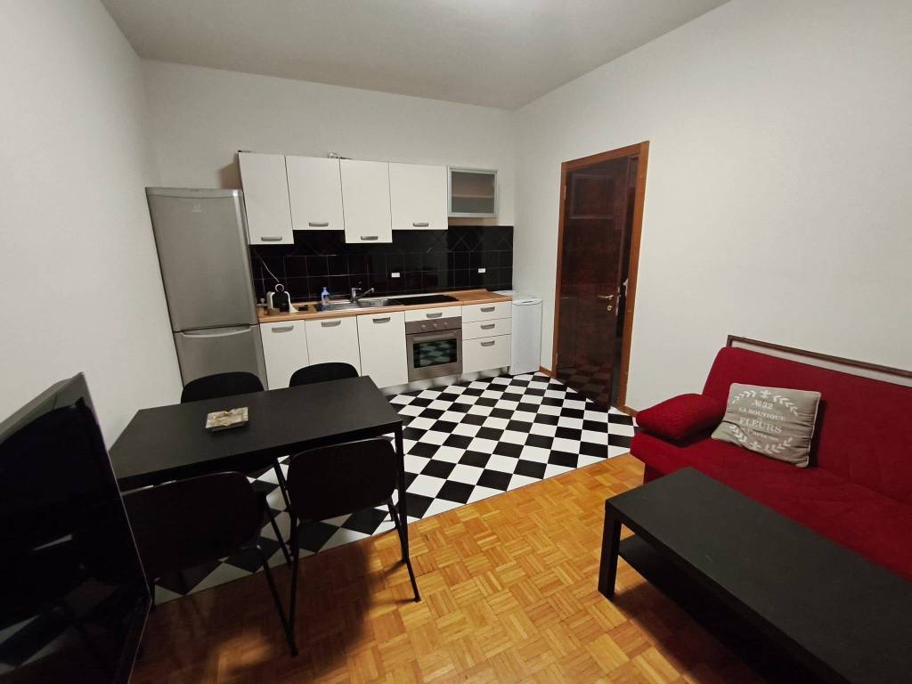 appartamento in affitto a Milano in zona Centro Direzionale