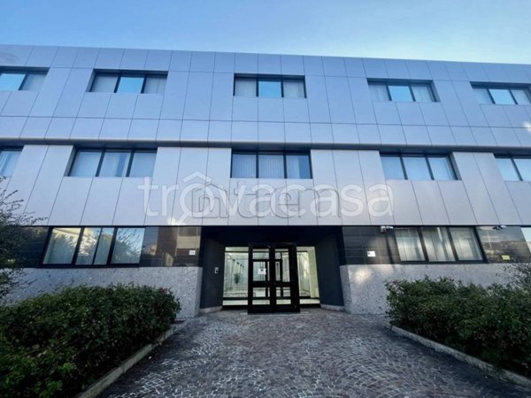 ufficio in affitto a Milano in zona Gallaratese