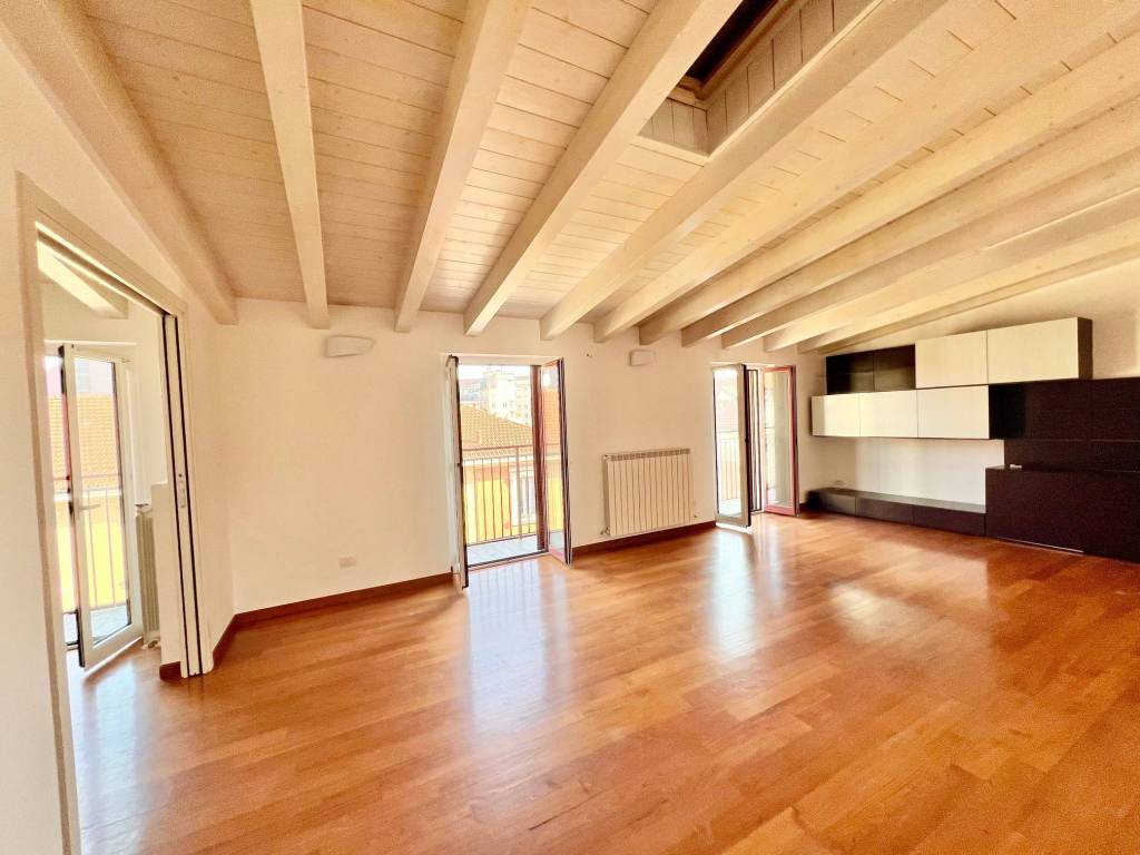 appartamento in affitto a Milano in zona Solari