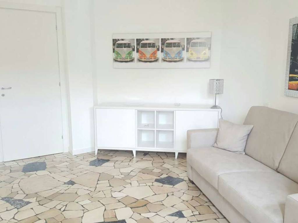 appartamento in affitto a Milano in zona Adriano