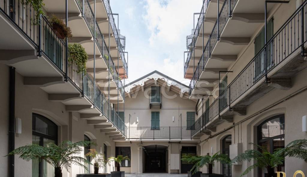 appartamento in affitto a Milano in zona Porta Nuova