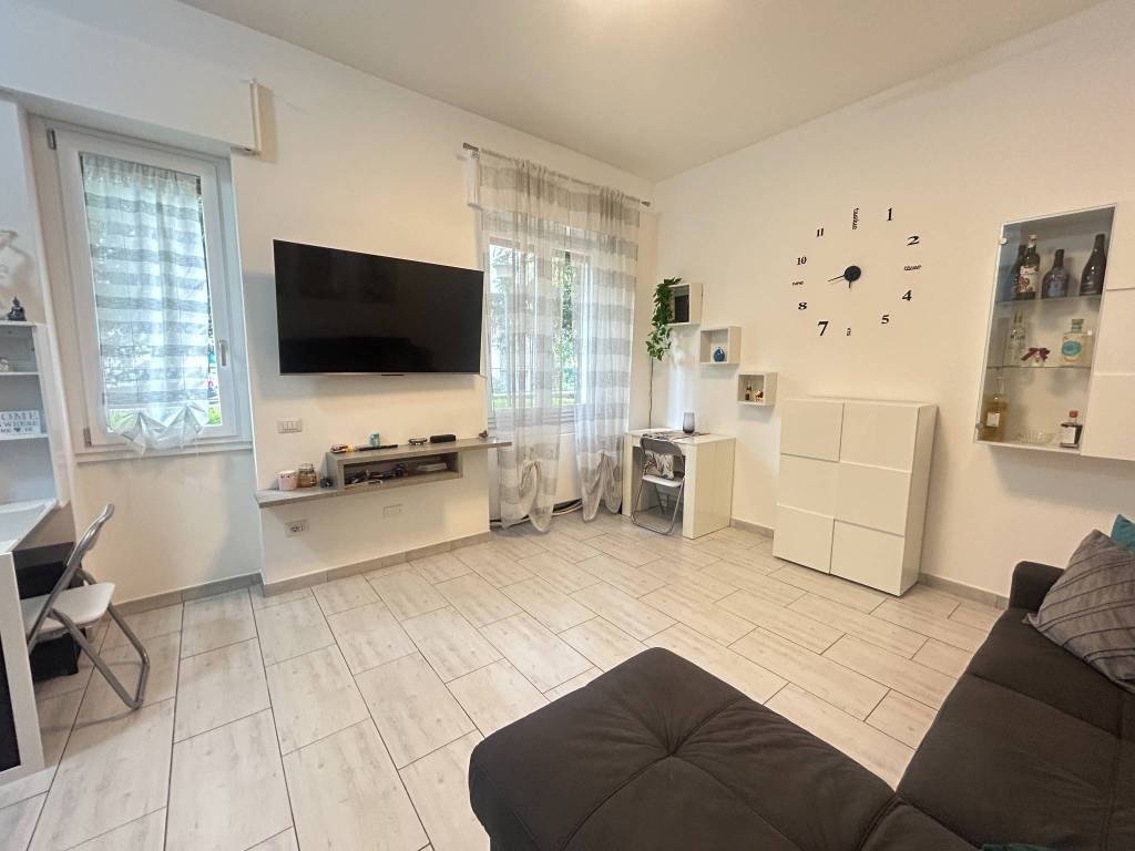 appartamento in affitto a Milano in zona Baggio