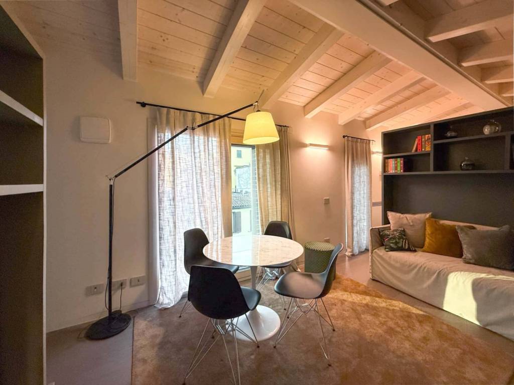 appartamento in affitto a Milano in zona Porta Nuova