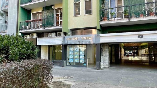 negozio in affitto a Milano