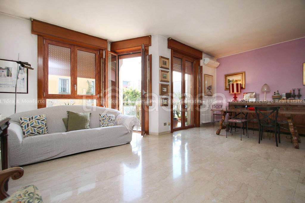 appartamento in affitto a Milano in zona XXII Marzo