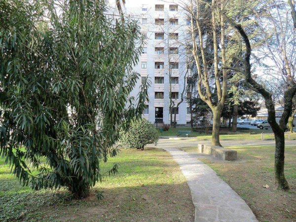 appartamento in affitto a Milano in zona Lorenteggio