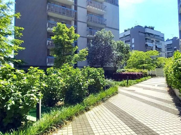 appartamento in affitto a Milano in zona Baggio
