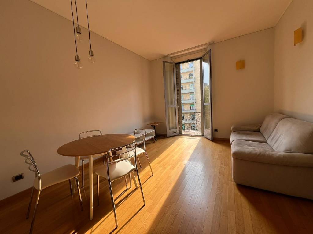 appartamento in affitto a Milano in zona Bullona