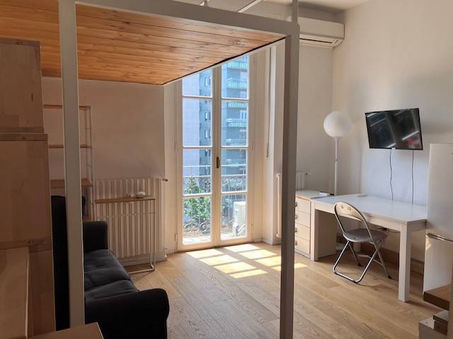 appartamento in affitto a Milano in zona Porta Nuova