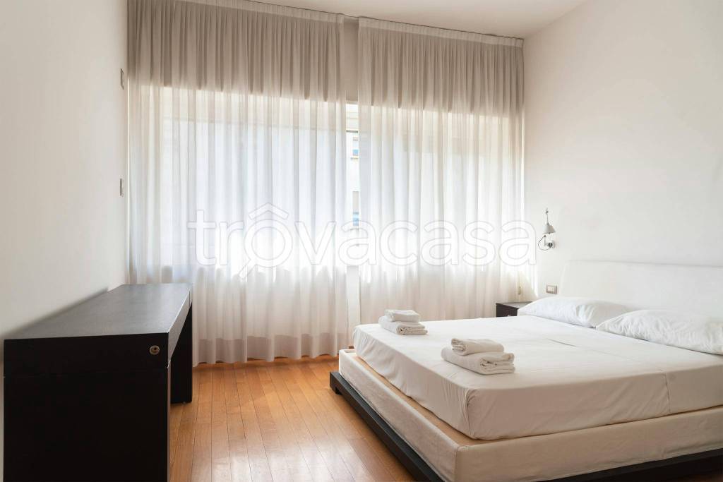 appartamento in affitto a Milano in zona Guastalla