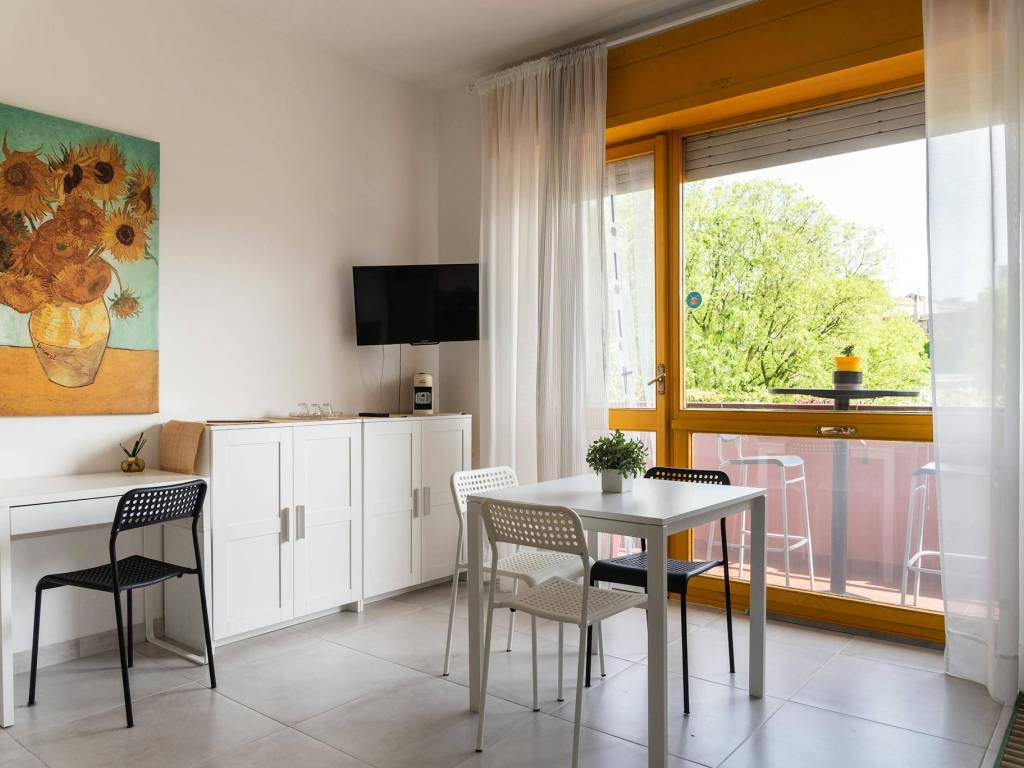 appartamento in affitto a Milano in zona Famagosta