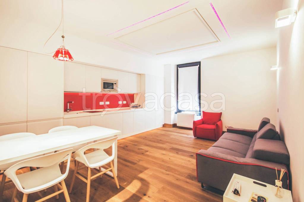 appartamento in affitto a Milano in zona Sant'Ambrogio