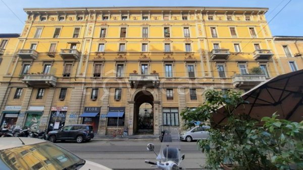 negozio in affitto a Milano in zona Porta Genova