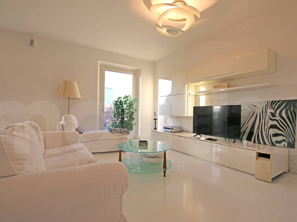 appartamento in affitto a Milano in zona Centro Direzionale