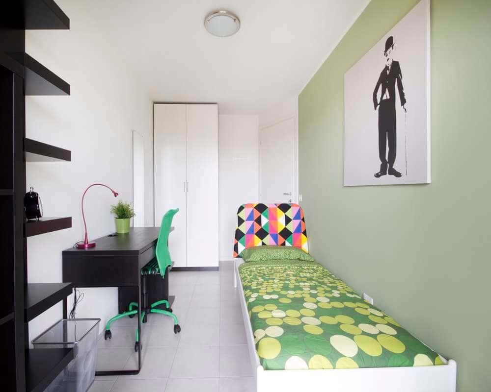 negozio in affitto a Milano in zona Lorenteggio