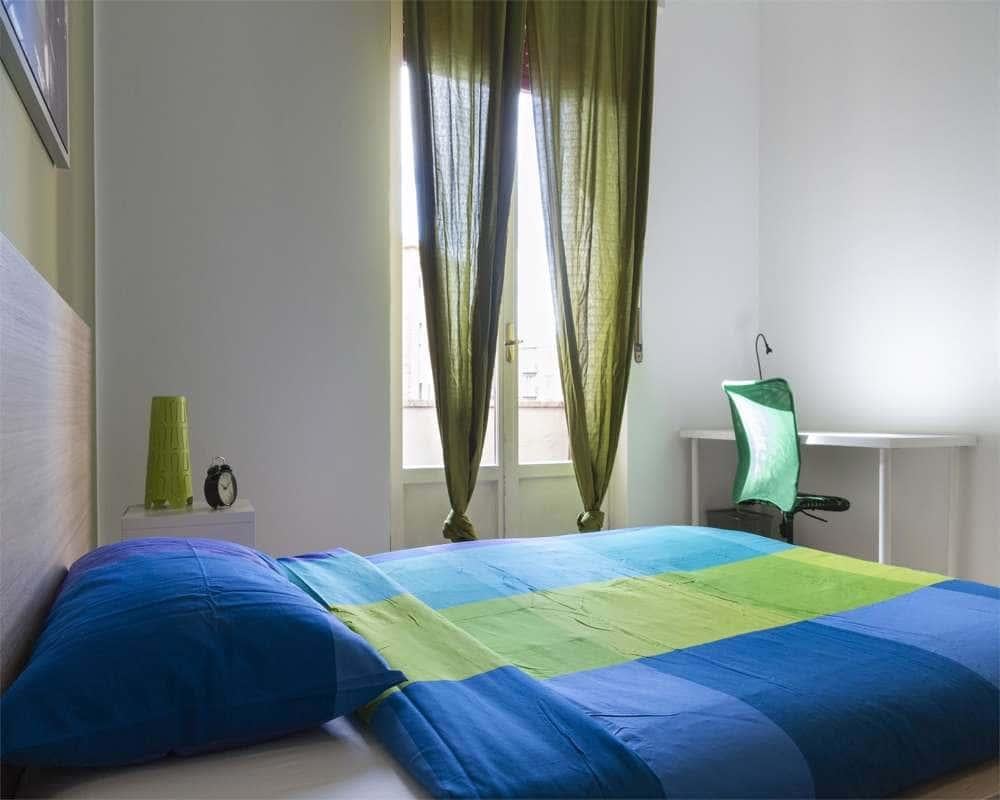 negozio in affitto a Milano in zona Lorenteggio