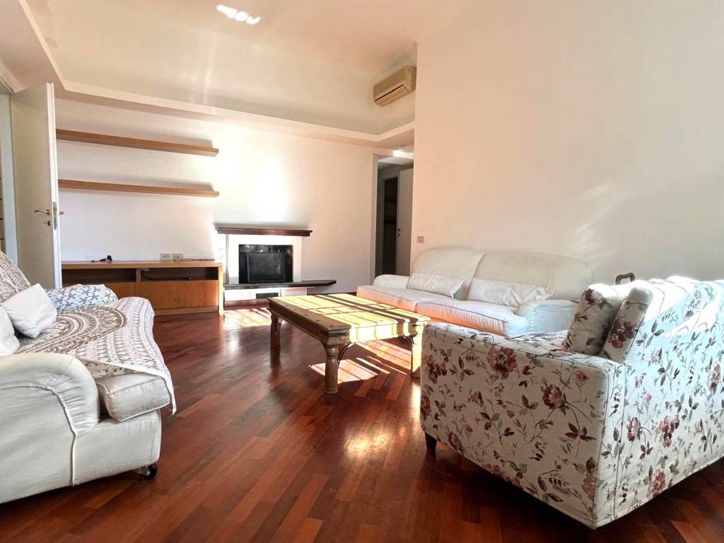 appartamento in affitto a Milano in zona Bocconi