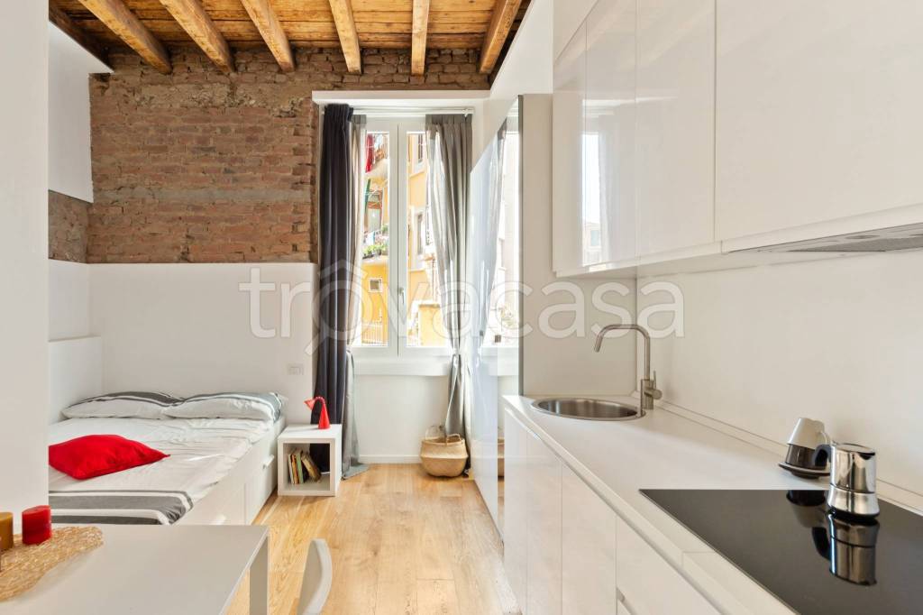 monolocale in affitto a Milano in zona Loreto